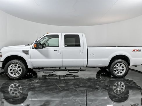 Used 2010 Ford F250 Lariat image 7