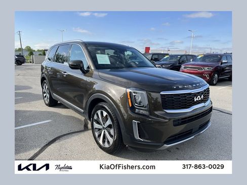 Used 2022 Kia Telluride S AWD/4WD image 1