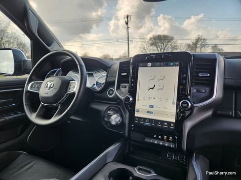 Used 2023 RAM 1500 Laramie image 32