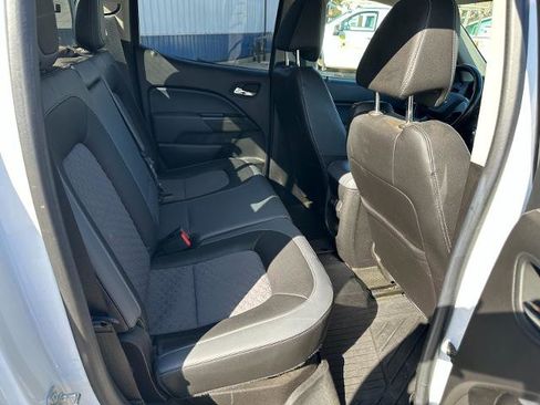 Used 2017 Chevrolet Colorado Z71 AWD/4WD image 26