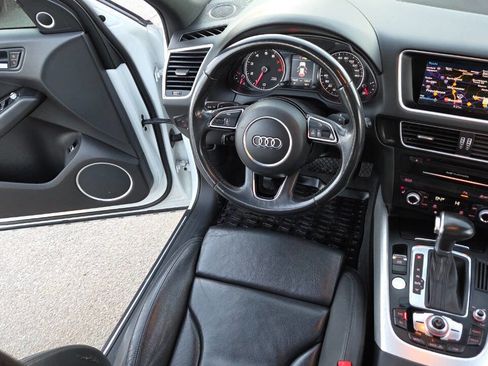 Used 2017 Audi Q5 2.0T Premium Plus w/ Technology Package image 36