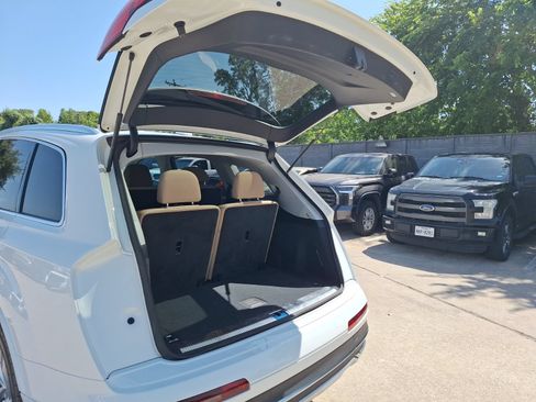 Used 2021 Audi Q7 2.0T Premium Plus w/ Premium Plus Package AWD/4WD image 36