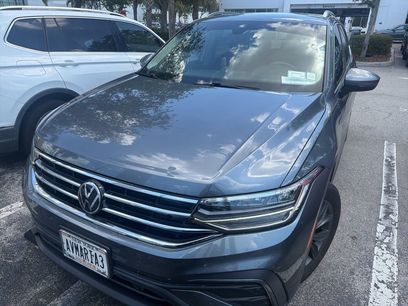 Certified 2023 Volkswagen Tiguan SE w/ Panoramic Sunroof Package