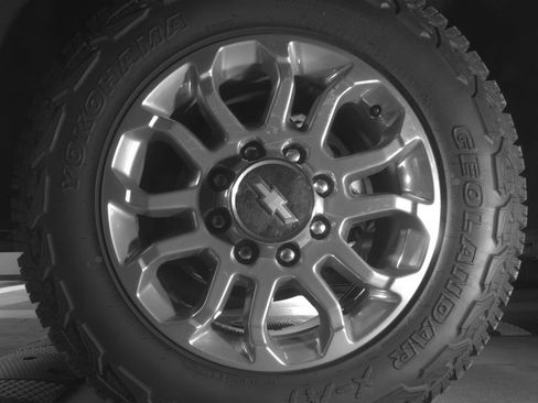Used 2024 Chevrolet Silverado 2500 LTZ w/ LTZ Convenience Package AWD/4WD image 11