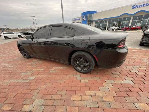 Used 2022 Dodge Charger SXT image 13
