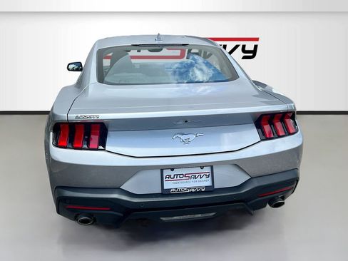 Used 2024 Ford Mustang Coupe RWD image 6