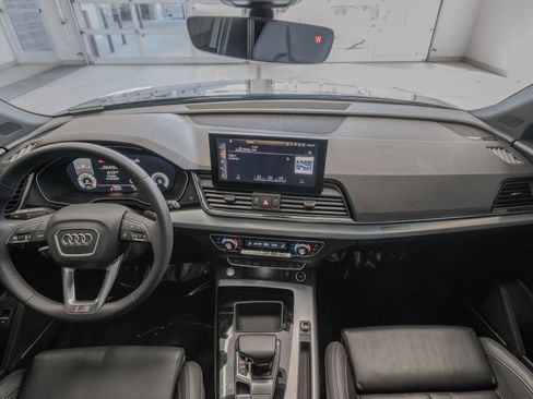 Used 2024 Audi Q5 2.0T Premium Plus image 8