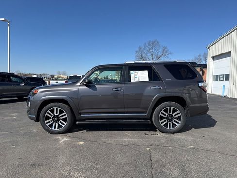 Used 2015 Toyota 4Runner Limited image 4