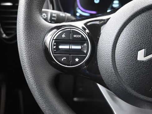 New 2025 Kia Soul S image 27