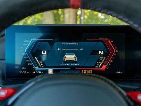 Used 2025 BMW M2 w/ Lighting Package image 25