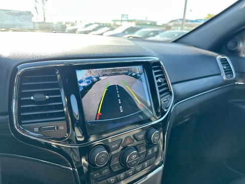 Used 2020 Jeep Grand Cherokee Limited w/ Trailer Tow Group IV image 33