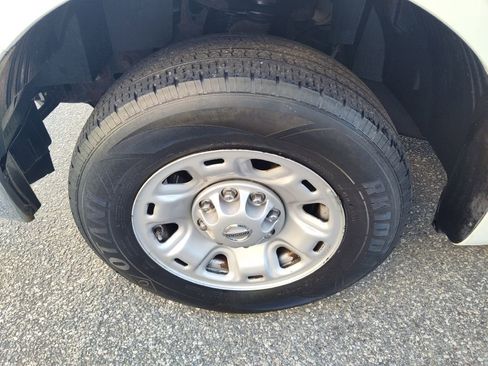 Used 2019 Nissan NV 2500 SV image 24