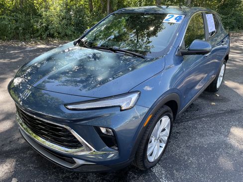 Used 2024 Buick Encore GX Preferred w/ Advanced Technology Package image 7