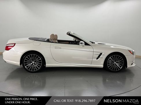 Used 2014 Mercedes-Benz SL 550 image 6