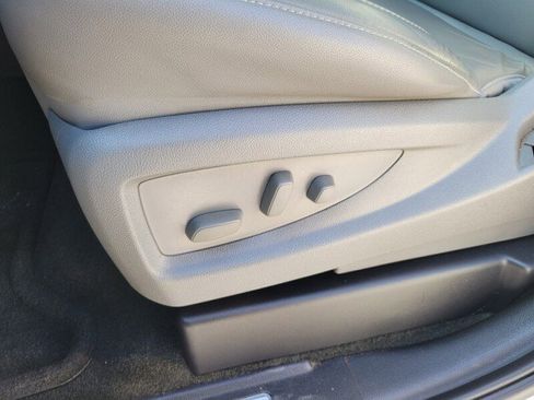 Used 2016 Chevrolet Tahoe LT image 24