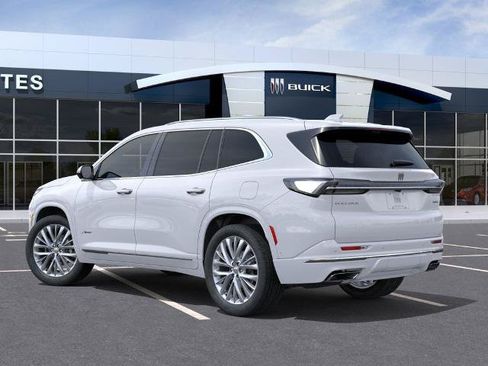 Used 2026 Buick Enclave Avenir w/ Super Cruise Package FWD image 3