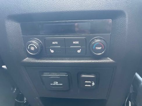 Used 2023 Chevrolet Traverse High Country w/ LPO, Floor Liner Package FWD image 45