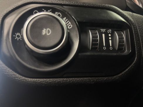 Used 2019 Jeep Wrangler Unlimited Sport S image 15