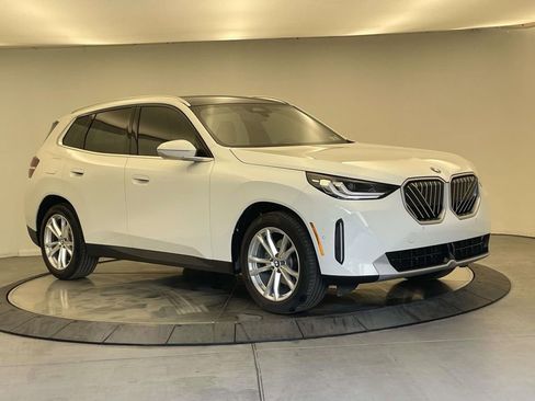 Used 2025 BMW X3 xDrive30 w/ Convenience Package AWD/4WD image 7