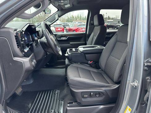Used 2024 Chevrolet Silverado 1500 LT image 17