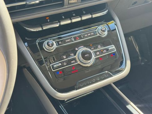 Used 2022 Lincoln Corsair FWD image 31