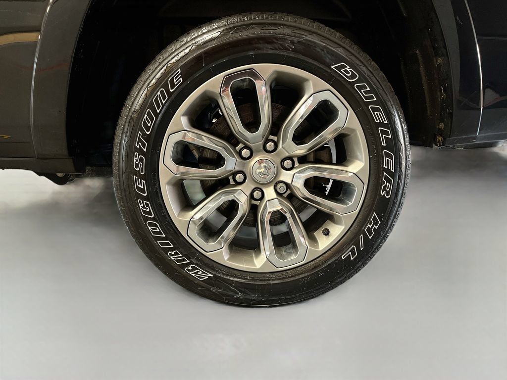 Used 2022 RAM 1500 Laramie w/ Sport Appearance Package AWD/4WD image 33