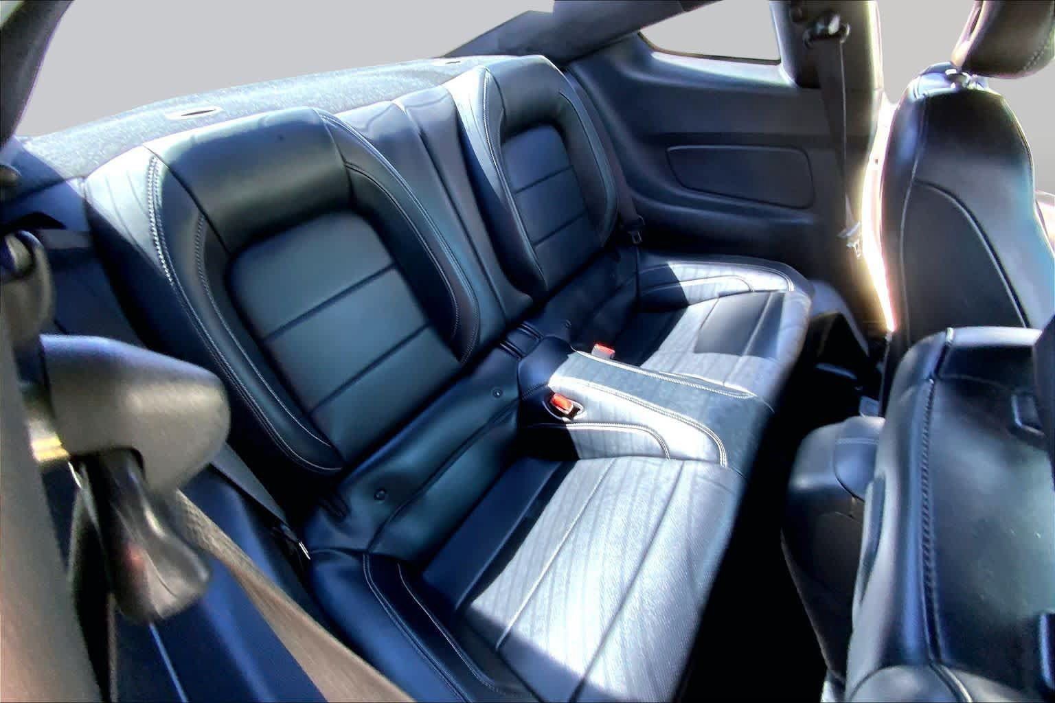 Used 2015 Ford Mustang GT Premium RWD image 18