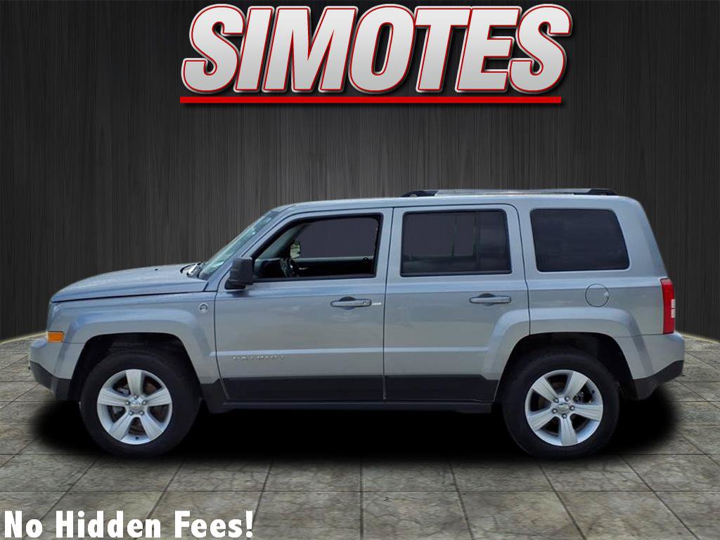 Used 2014 Jeep Patriot Limited w/ Sun/Sound Group AWD/4WD image 4