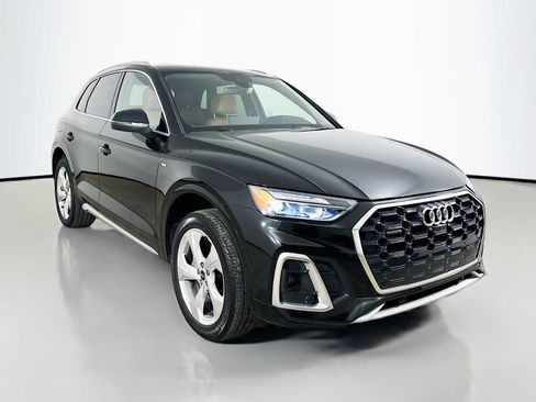 Used 2023 Audi Q5 2.0T Premium Plus w/ Premium Plus Package AWD/4WD image 3