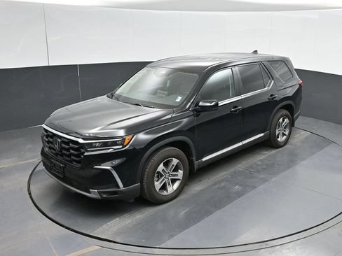 Used 2025 Honda Pilot EX-L image 50