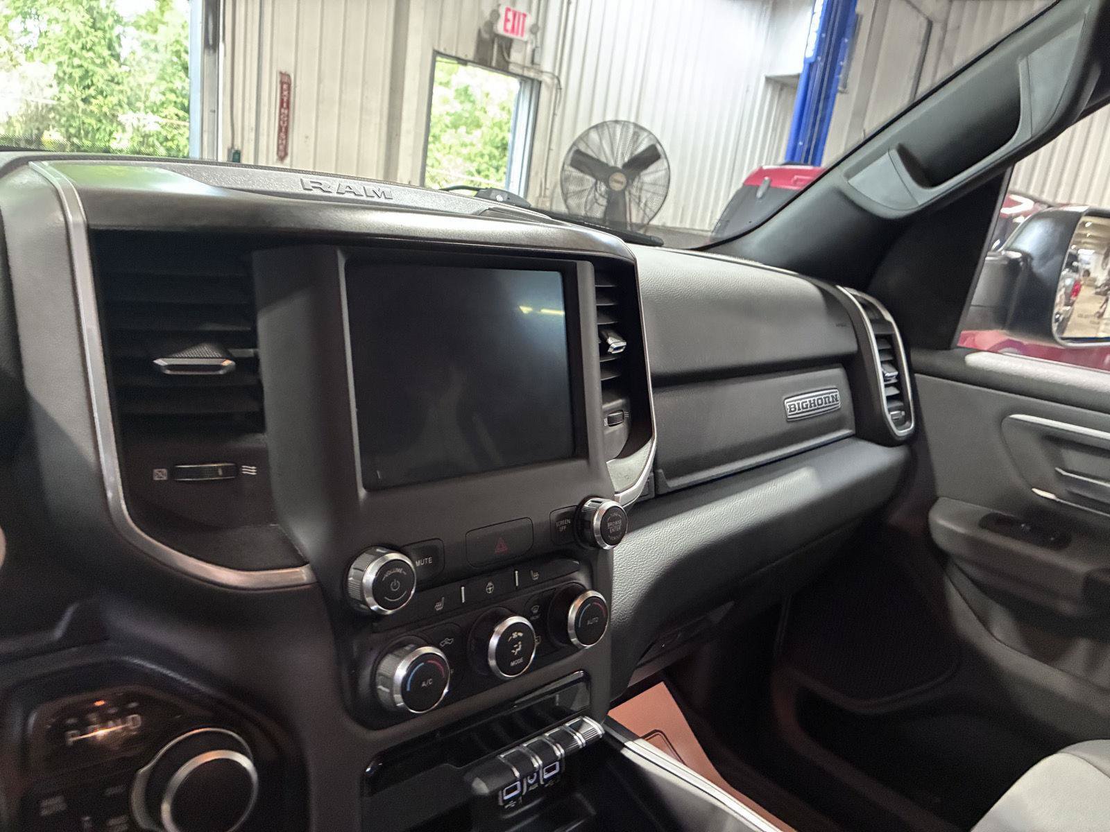 Used 2022 RAM 1500 Big Horn AWD/4WD image 23