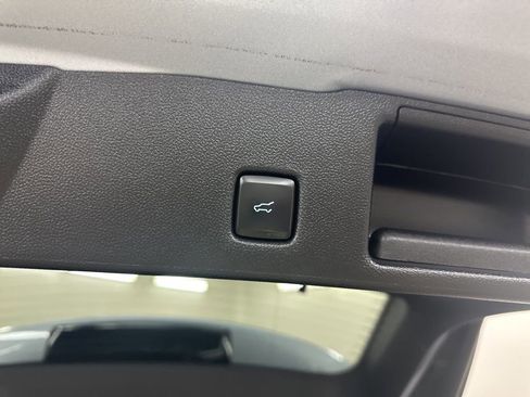 Used 2022 Ford Escape SEL image 27