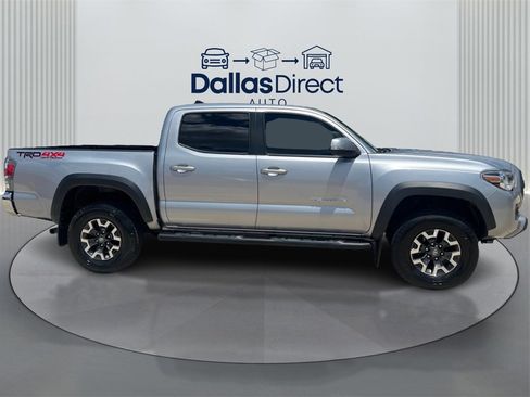 Used 2020 Toyota Tacoma TRD Off-Road image 5