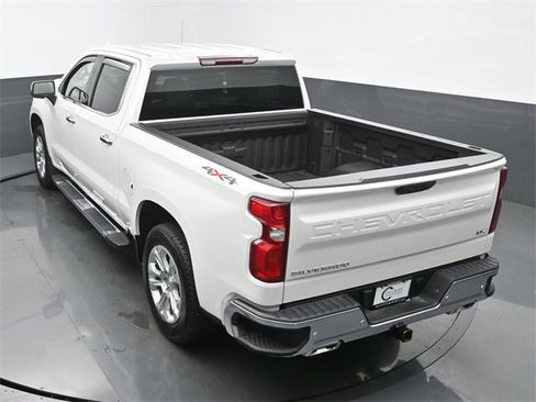 Used 2025 Chevrolet Silverado 1500 LTZ image 41