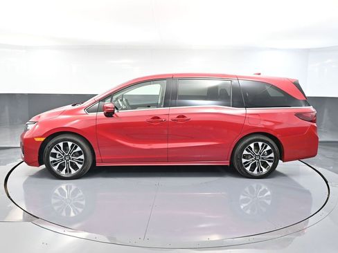 Used 2025 Honda Odyssey Elite image 9
