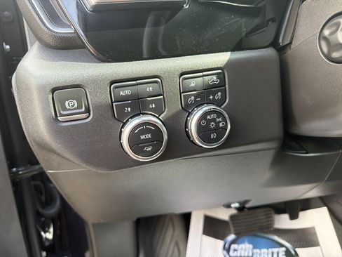 Used 2023 GMC Sierra 1500 SLT AWD/4WD image 15