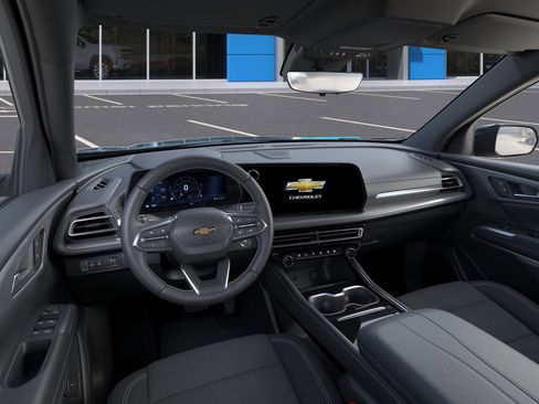 New 2026 Chevrolet Traverse LT w/ Midnight/Sport Edition FWD image 15