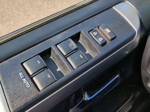 Used 2016 Toyota 4Runner Limited AWD/4WD image 24