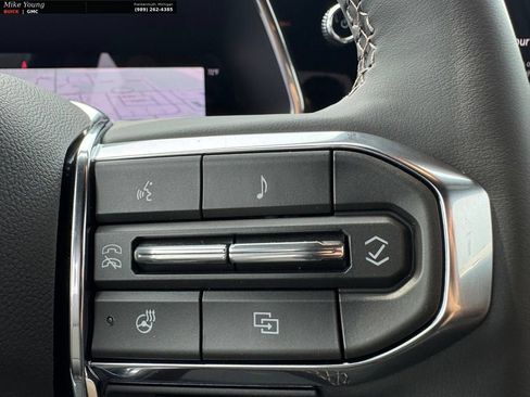 New 2026 GMC Canyon Denali AWD/4WD image 14