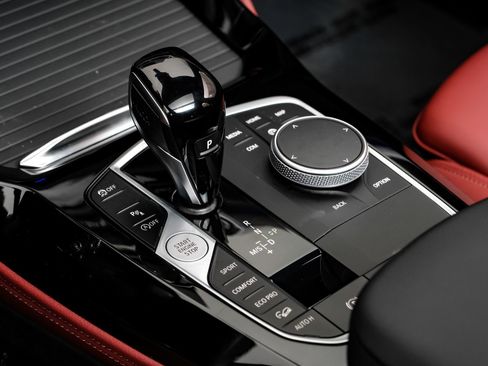 Used 2025 BMW X4 xDrive30i image 28