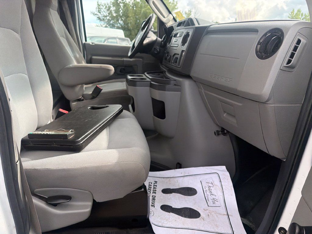 Used 2019 Ford E-450 and Econoline 450 Super Duty w/ Exterior Upgrade Package RWD image 18