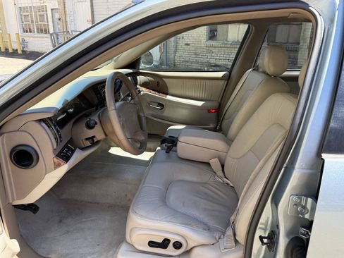 Used 2004 Buick Park Avenue w/ Prestige Feature Package FWD image 24