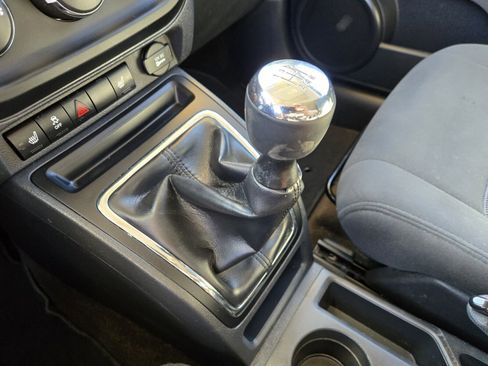 Used 2015 Jeep Patriot Latitude image 20