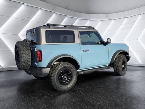 Used 2023 Ford Bronco Wildtrak image 4