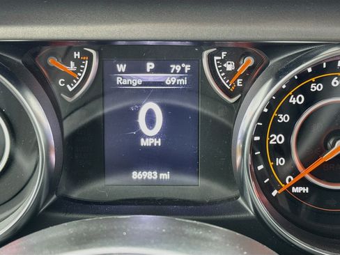 Used 2022 Jeep Wrangler Unlimited Sport AWD/4WD image 8