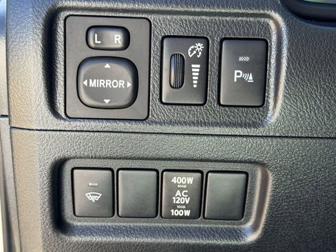 Used 2016 Toyota 4Runner Limited image 25