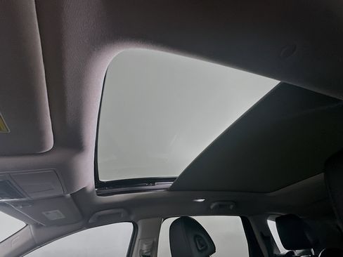 Used 2025 Acura MDX FWD image 27