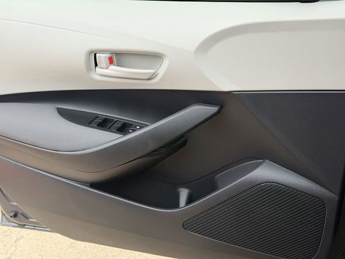 Used 2024 Toyota Corolla LE FWD image 25