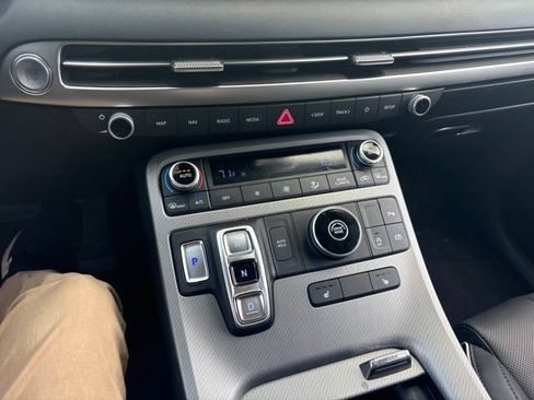 Used 2025 Hyundai Palisade SEL FWD image 32