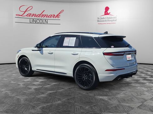 Certified 2024 Lincoln Corsair Reserve w/ Equipment Group 202A AWD/4WD image 3